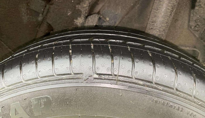 2024 Hyundai VENUE S (O) Plus 1.2 Petrol , Petrol, Manual, 4,073 km, Left Rear Tyre Tread