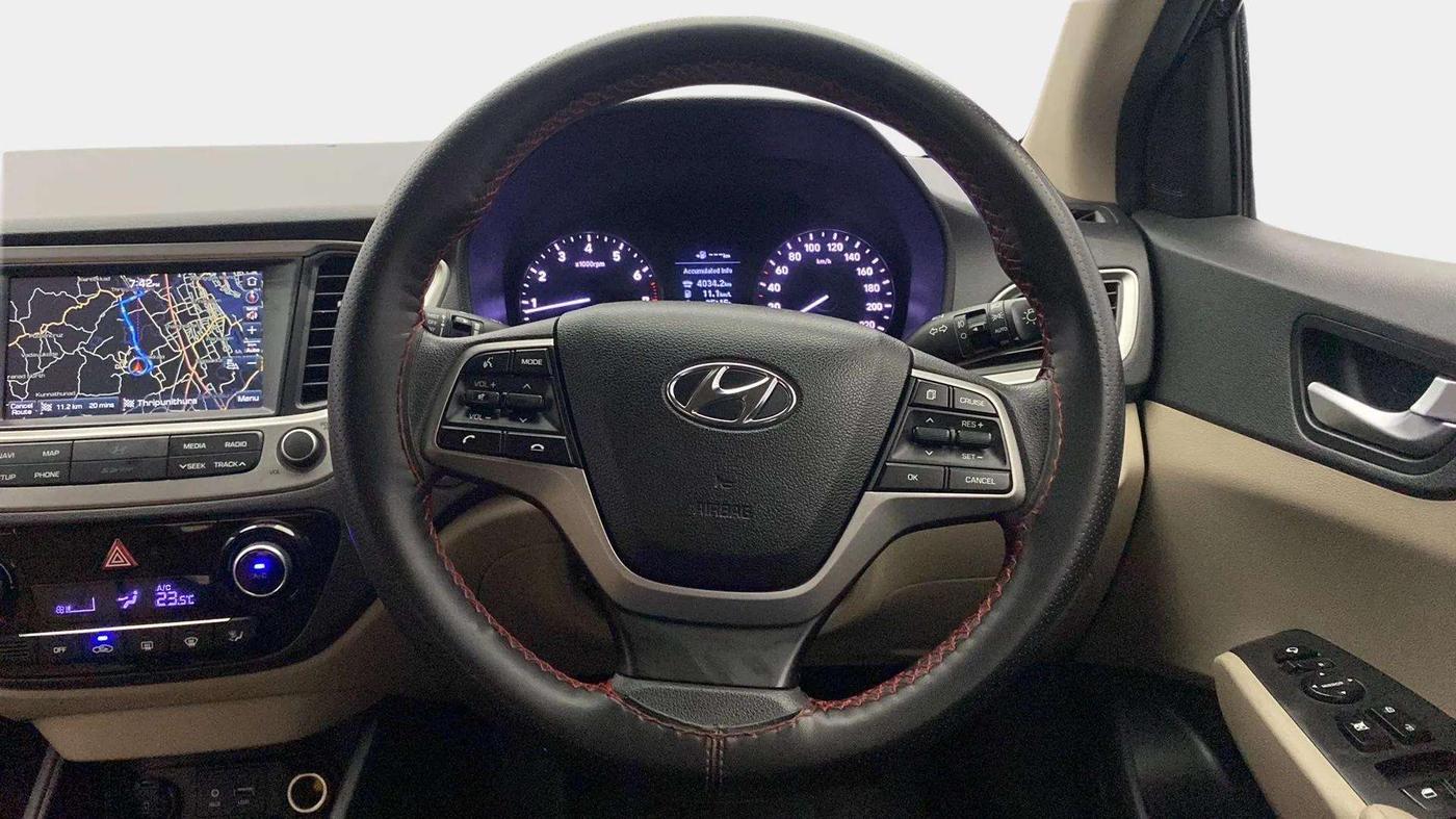 2019 Hyundai Verna 1.6 VTVT SX, Petrol, Manual, 84,090 km, Steering Wheel Close Up