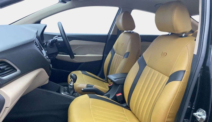 2019 Hyundai Verna 1.6 VTVT SX, Petrol, Manual, 84,018 km, Right Side Front Door Cabin