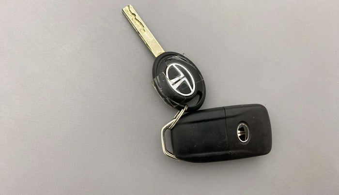 2019 Tata NEXON XMA PETROL, Petrol, Automatic, 23,759 km, Key Close Up