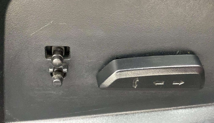 2021 Tata Harrier XZA PLUS 2.0L DUAL TONE, Diesel, Automatic, 58,623 km, Driver Side Adjustment Panel