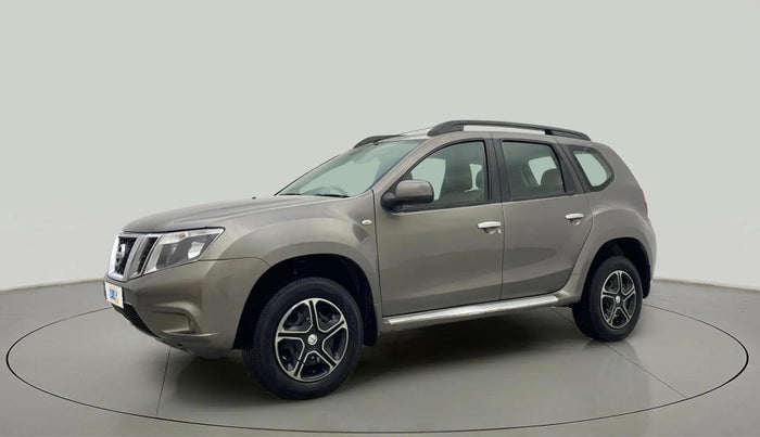 2013 Nissan Terrano XL (P), Petrol, Manual, 1,06,321 km, Left Front Diagonal