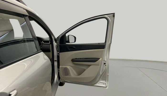 2020 Renault TRIBER RXT, Petrol, Manual, 22,060 km, RHS Front Door