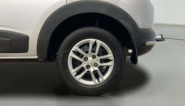 2020 Renault TRIBER RXT, Petrol, Manual, 22,060 km, Left Rear Wheel