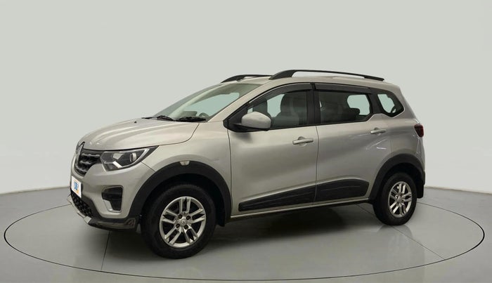 2020 Renault TRIBER RXT, Petrol, Manual, 22,060 km, Left Front Diagonal