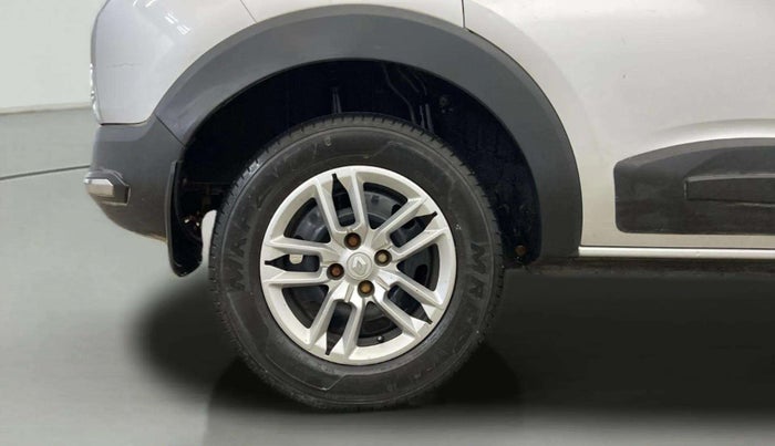 2020 Renault TRIBER RXT, Petrol, Manual, 22,060 km, Right Rear Wheel