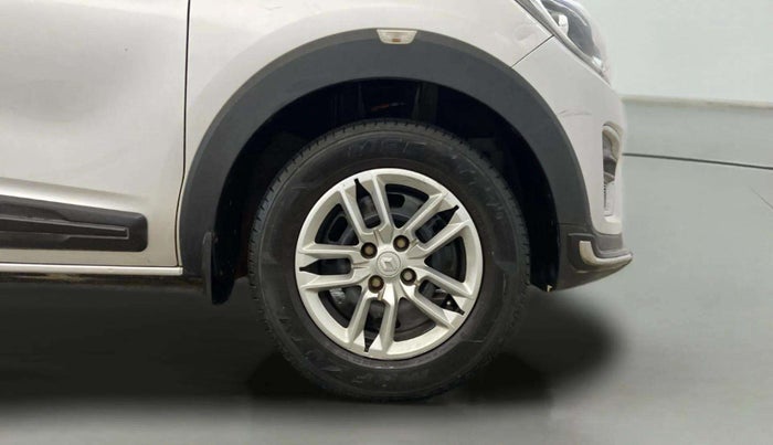 2020 Renault TRIBER RXT, Petrol, Manual, 22,060 km, Right Front Wheel