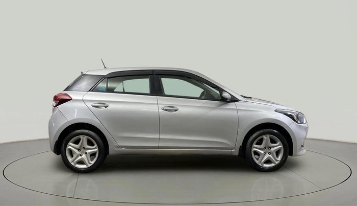 2017 Hyundai Elite i20 ASTA 1.2, Petrol, Manual, 78,833 km, Right Side View