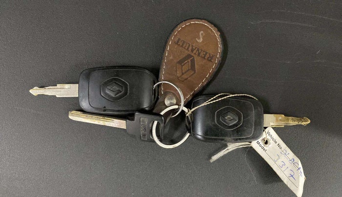 2016 Renault Kwid RXL, Petrol, Manual, 55,825 km, Key Close Up