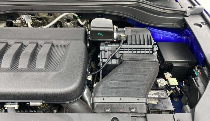2022 Mahindra XUV700 AX 7 D MT 7 STR, Diesel, Manual, 27,415 km, Engine View - Left