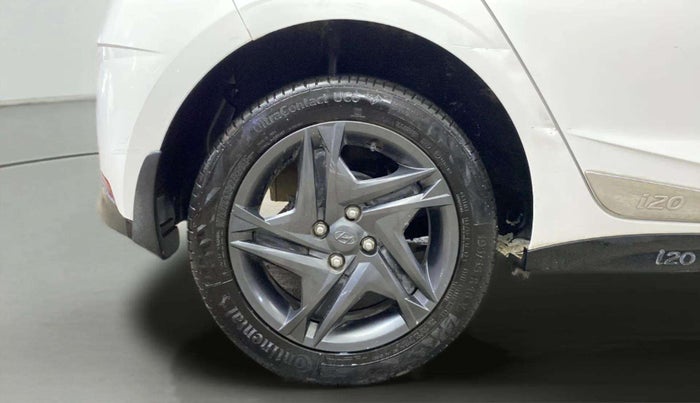 2022 Hyundai NEW I20 Sportz 1.2 IVT, Petrol, Automatic, 14,995 km, Right Rear Wheel