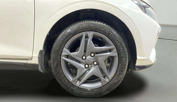 2022 Hyundai NEW I20 Sportz 1.2 IVT, Petrol, Automatic, 14,995 km, Right Front Wheel