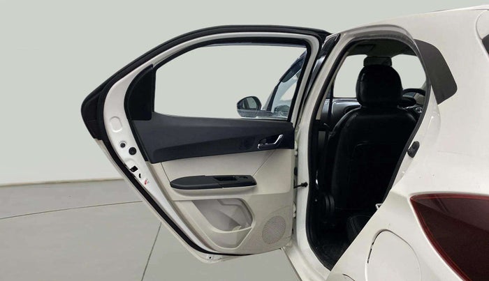 2023 Tata Tiago XZ PLUS CNG, CNG, Manual, 42,813 km, LHS Rear Door