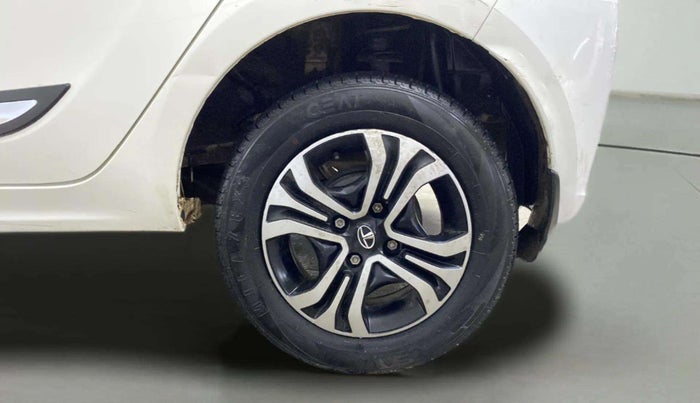 2023 Tata Tiago XZ PLUS CNG, CNG, Manual, 42,813 km, Left Rear Wheel