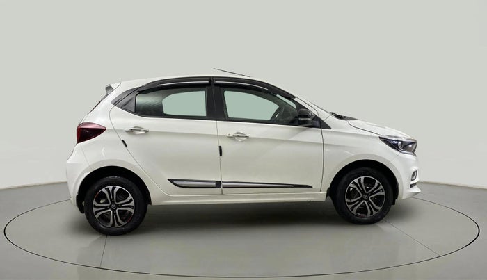 2023 Tata Tiago XZ PLUS CNG, CNG, Manual, 42,813 km, Right Side View