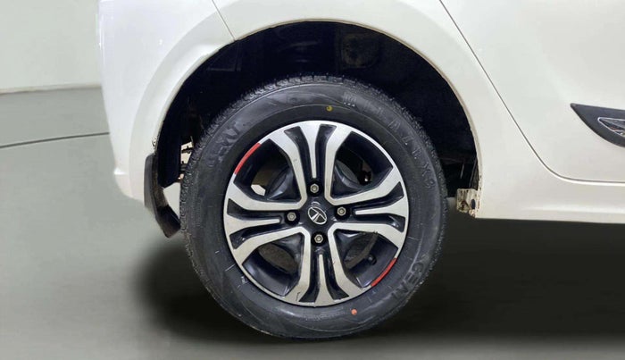 2023 Tata Tiago XZ PLUS CNG, CNG, Manual, 42,813 km, Right Rear Wheel