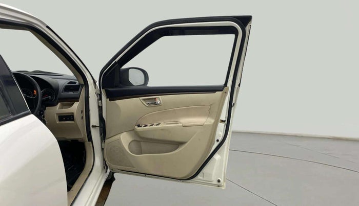 2016 Maruti Swift Dzire VXI, Petrol, Manual, 1,07,603 km, RHS Front Door