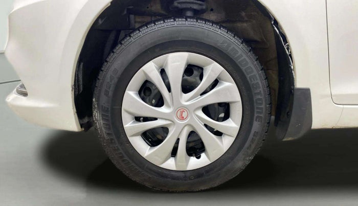 2016 Maruti Swift Dzire VXI, Petrol, Manual, 1,07,603 km, Left Front Wheel