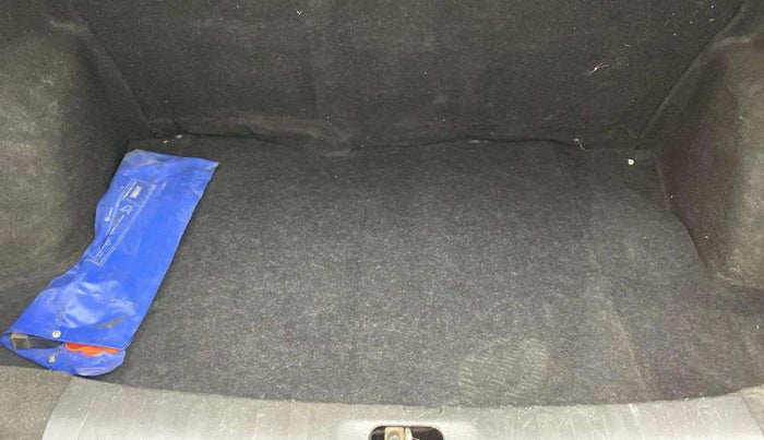2016 Maruti Swift Dzire VXI, Petrol, Manual, 1,07,603 km, Boot Inside
