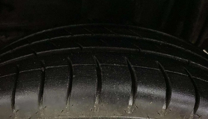 2022 Tata Tiago XZ PLUS CNG, CNG, Manual, 77,054 km, Left Rear Tyre Tread