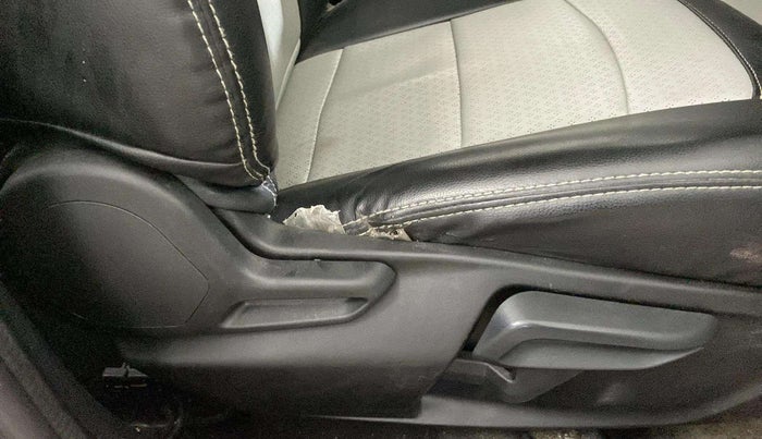 2022 Tata Tiago XZ PLUS CNG, CNG, Manual, 77,054 km, Driver Side Adjustment Panel