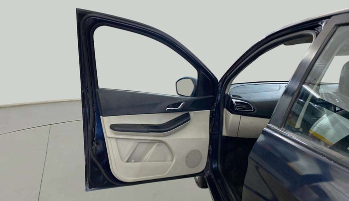 2022 Tata Tiago XZ PLUS CNG, CNG, Manual, 77,054 km, LHS Front Door