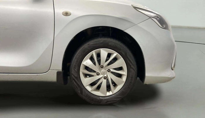 2022 Toyota Glanza E, Petrol, Manual, 30,848 km, Right Front Wheel