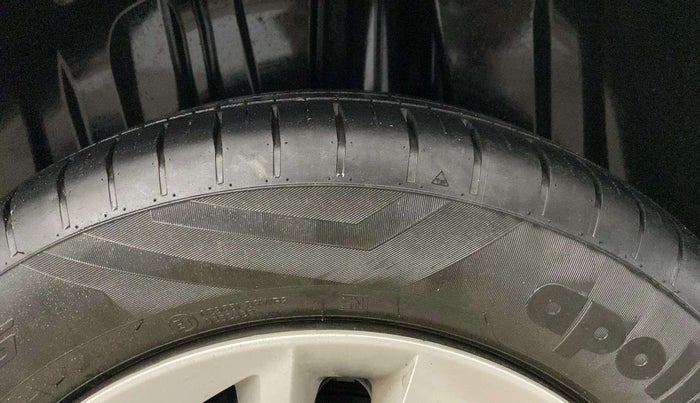 2022 Toyota Glanza E, Petrol, Manual, 30,848 km, Left Rear Tyre Tread