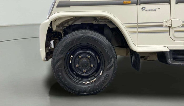 2021 Mahindra Bolero B6 (O), Diesel, Manual, 57,726 km, Left Front Wheel