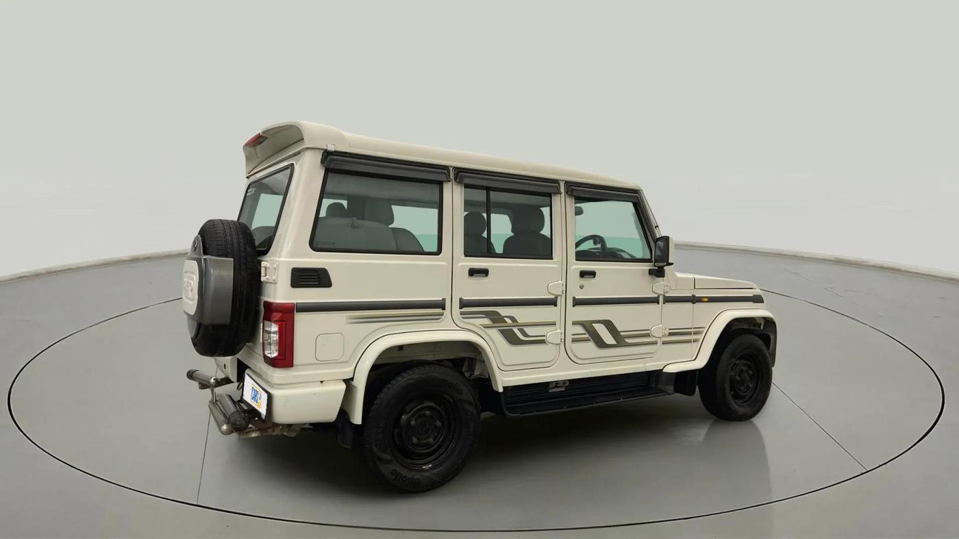 2021 Mahindra Bolero B6 (O), Diesel, Manual, 57,886 km, Right Back Diagonal