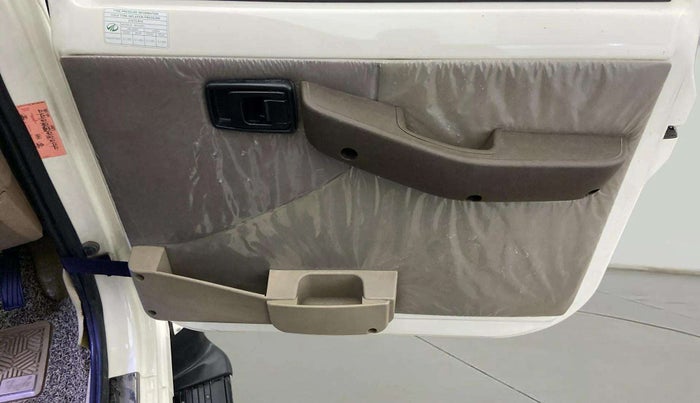2021 Mahindra Bolero B6 (O), Diesel, Manual, 57,726 km, Driver Side Door Panels Control