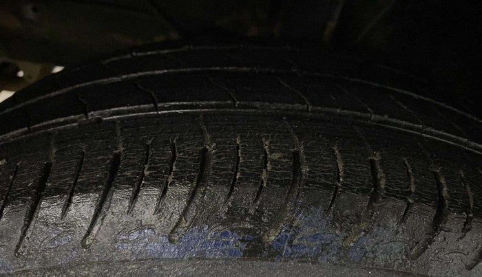 2021 Maruti Baleno DELTA PETROL 1.2, Petrol, Manual, 17,888 km, Left Front Tyre Tread