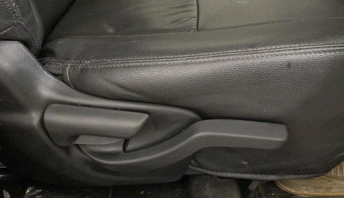 2019 Honda BR-V 1.5L I-VTEC V CVT, Petrol, Automatic, 47,548 km, Driver Side Adjustment Panel