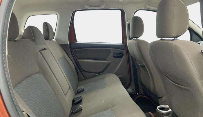 2017 Renault Duster RXL PETROL, Petrol, Manual, 62,128 km, Right Side Rear Door Cabin