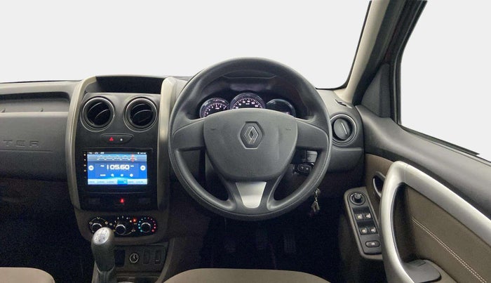 2017 Renault Duster RXL PETROL, Petrol, Manual, 62,128 km, Steering Wheel Close Up