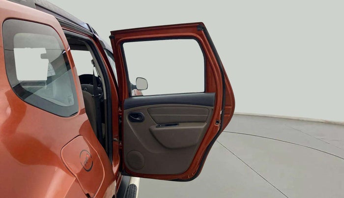 2017 Renault Duster RXL PETROL, Petrol, Manual, 62,128 km, RHS Rear Door