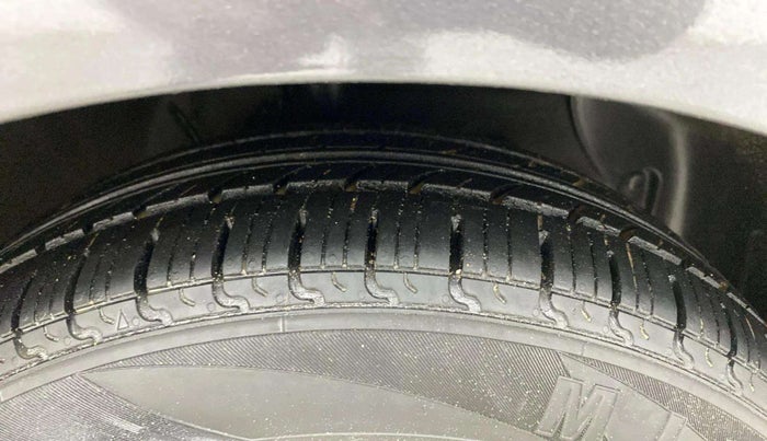 2021 Hyundai GRAND I10 NIOS MAGNA 1.2 KAPPA VTVT, Petrol, Manual, 39,505 km, Right Front Tyre Tread