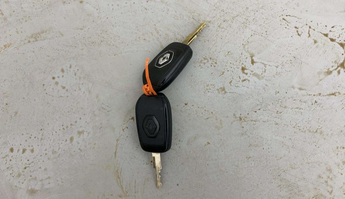 2021 Renault Kwid CLIMBER 1.0 AMT (O), Petrol, Automatic, 63,000 km, Key Close Up
