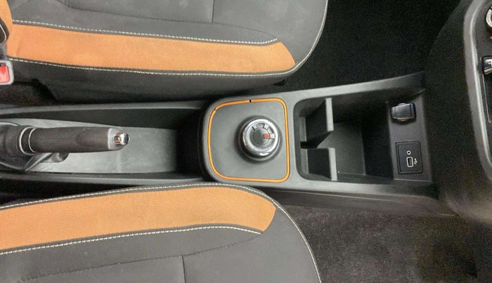 2021 Renault Kwid CLIMBER 1.0 AMT (O), Petrol, Automatic, 63,000 km, Gear Lever