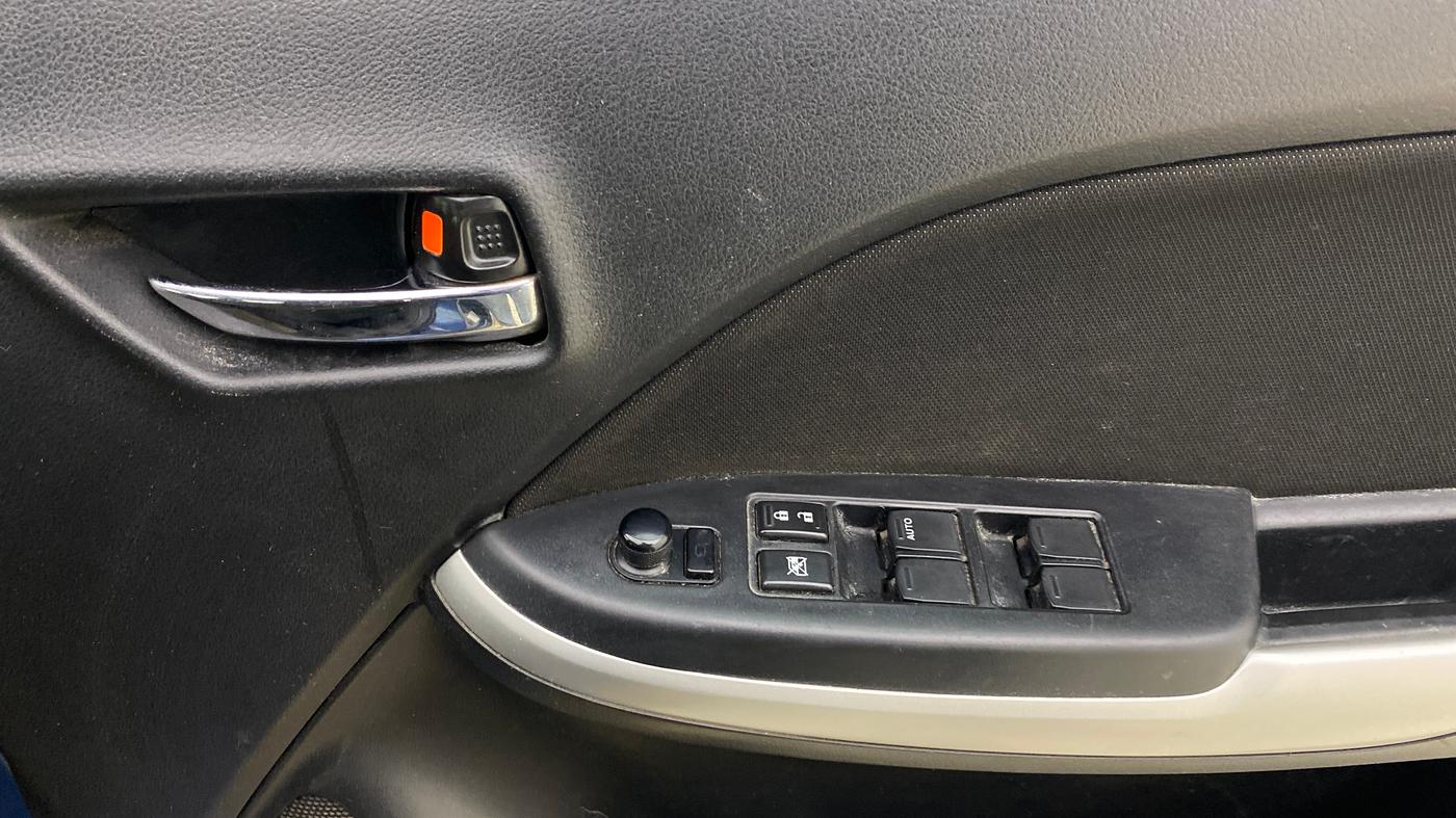2016 Maruti Baleno ALPHA PETROL 1.2, Petrol, Manual, 78,745 km, Driver Side Door Panels Control