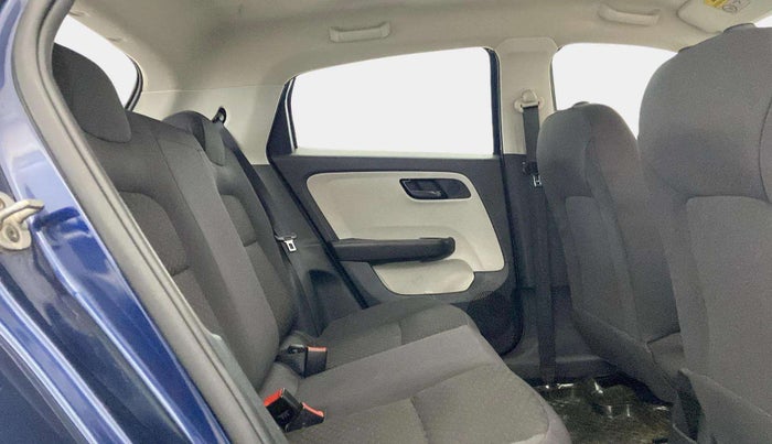2022 Tata ALTROZ XM PLUS PETROL, CNG, Manual, 38,360 km, Right Side Rear Door Cabin