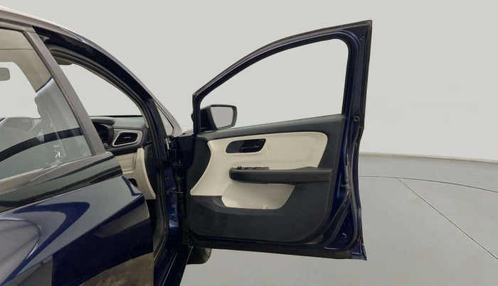 2022 Tata ALTROZ XM PLUS PETROL, CNG, Manual, 38,360 km, RHS Front Door