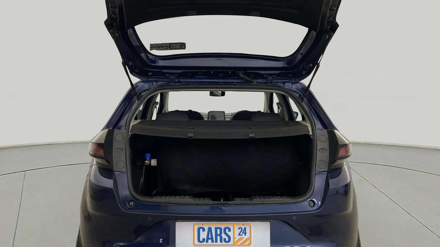 2022 Tata ALTROZ XM PLUS PETROL, CNG, Manual, 38,360 km, Boot Inside