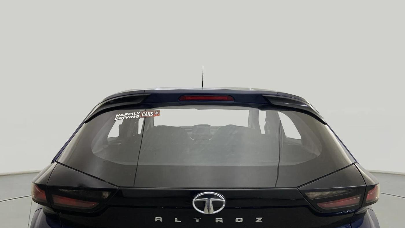 2022 Tata ALTROZ XM PLUS PETROL, CNG, Manual, 38,360 km, Rear Windshield