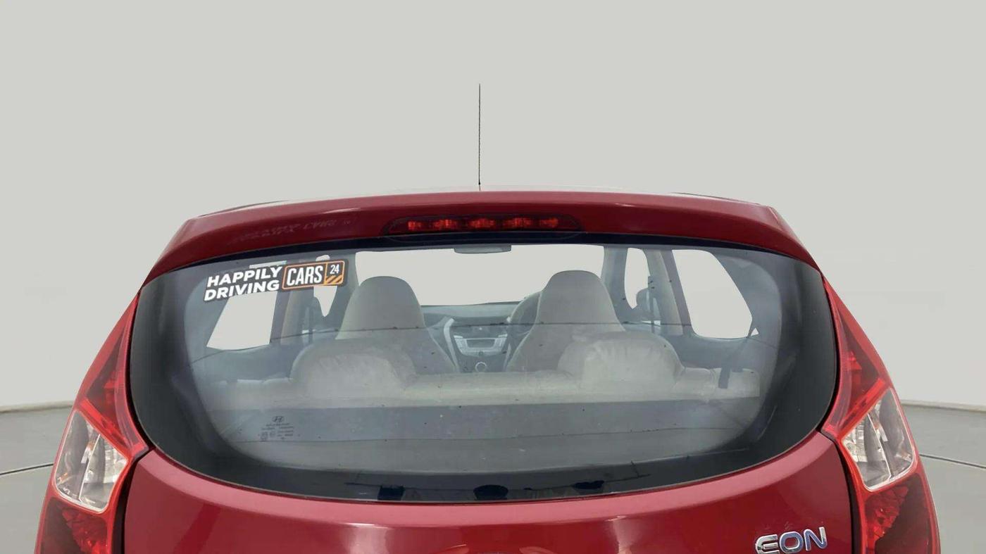 2017 Hyundai Eon SPORTZ, Petrol, Manual, 65,564 km, Rear Windshield