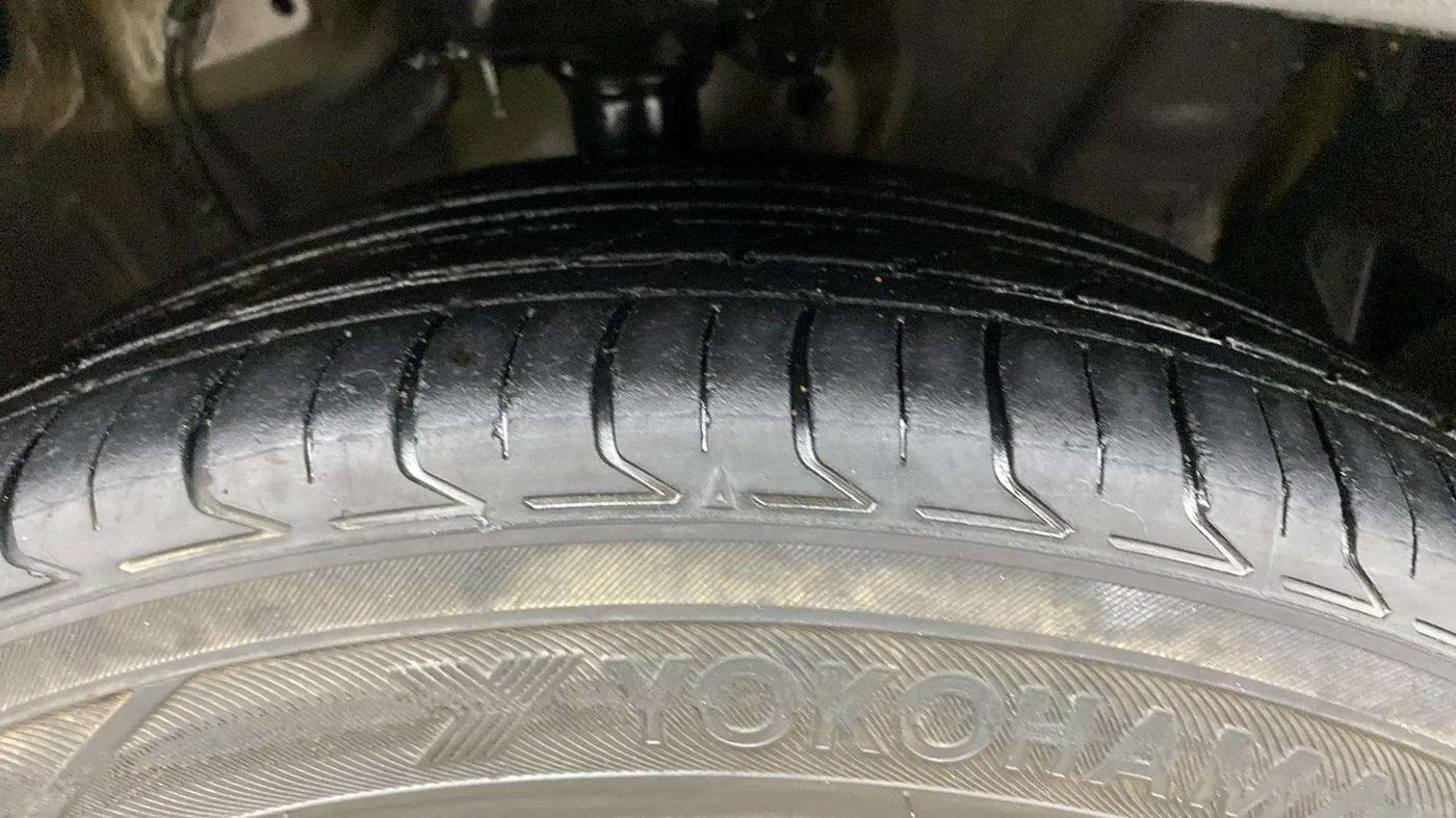 2021 Hyundai ALCAZAR PRESTIGE (O) 6STR 2.0 AT, Petrol, Automatic, 91,181 km, Right Front Tyre Tread