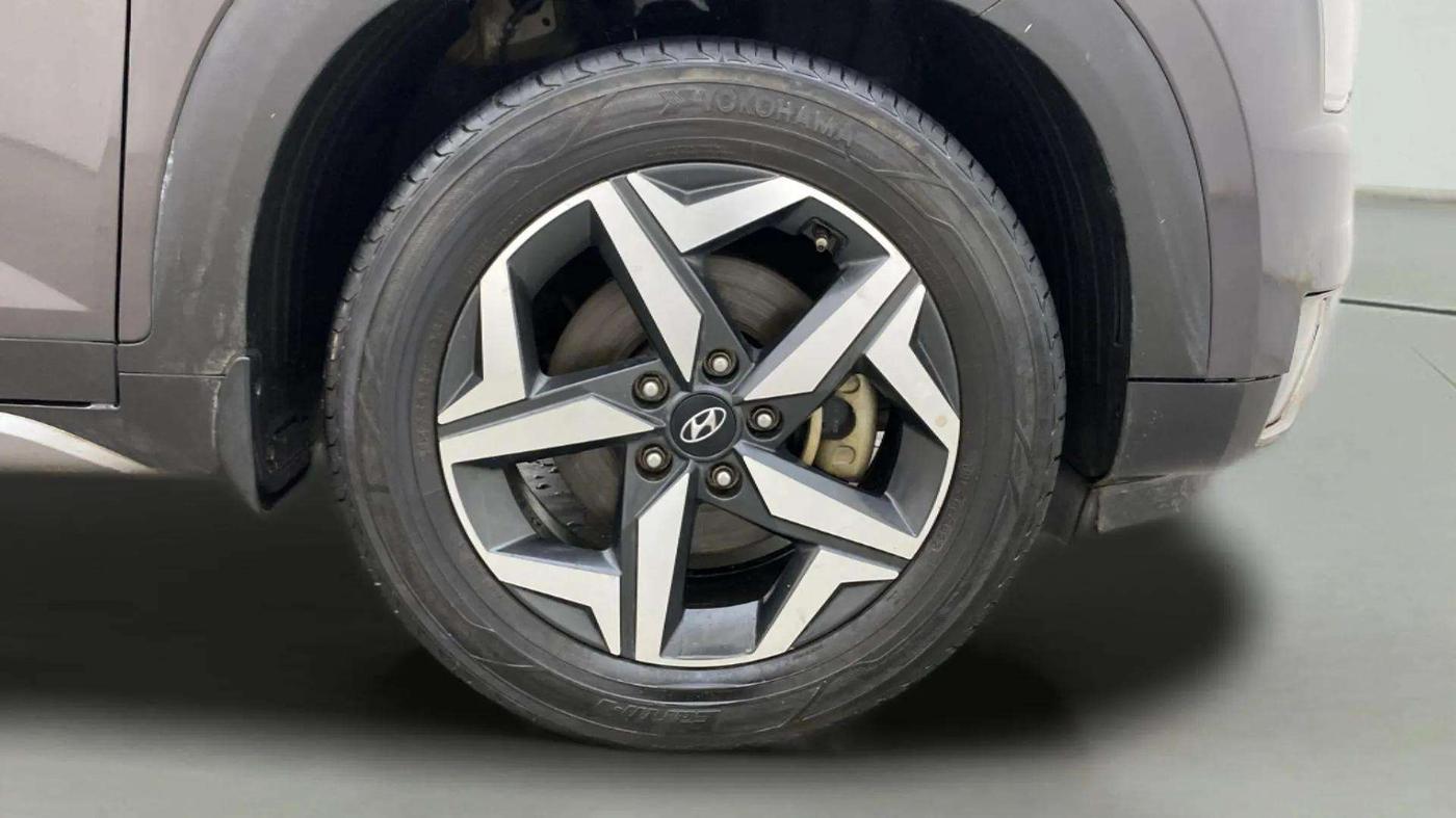 2021 Hyundai ALCAZAR PRESTIGE (O) 6STR 2.0 AT, Petrol, Automatic, 91,181 km, Right Front Wheel