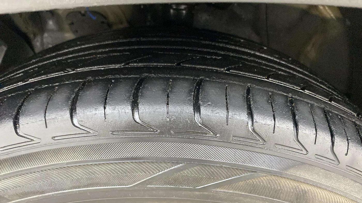 2021 Hyundai ALCAZAR PRESTIGE (O) 6STR 2.0 AT, Petrol, Automatic, 91,181 km, Left Front Tyre Tread