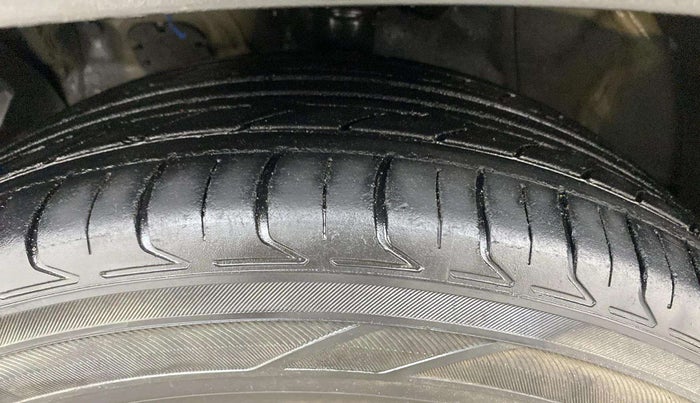 2021 Hyundai ALCAZAR PRESTIGE (O) 6STR 2.0 AT, Petrol, Automatic, 91,181 km, Left Front Tyre Tread
