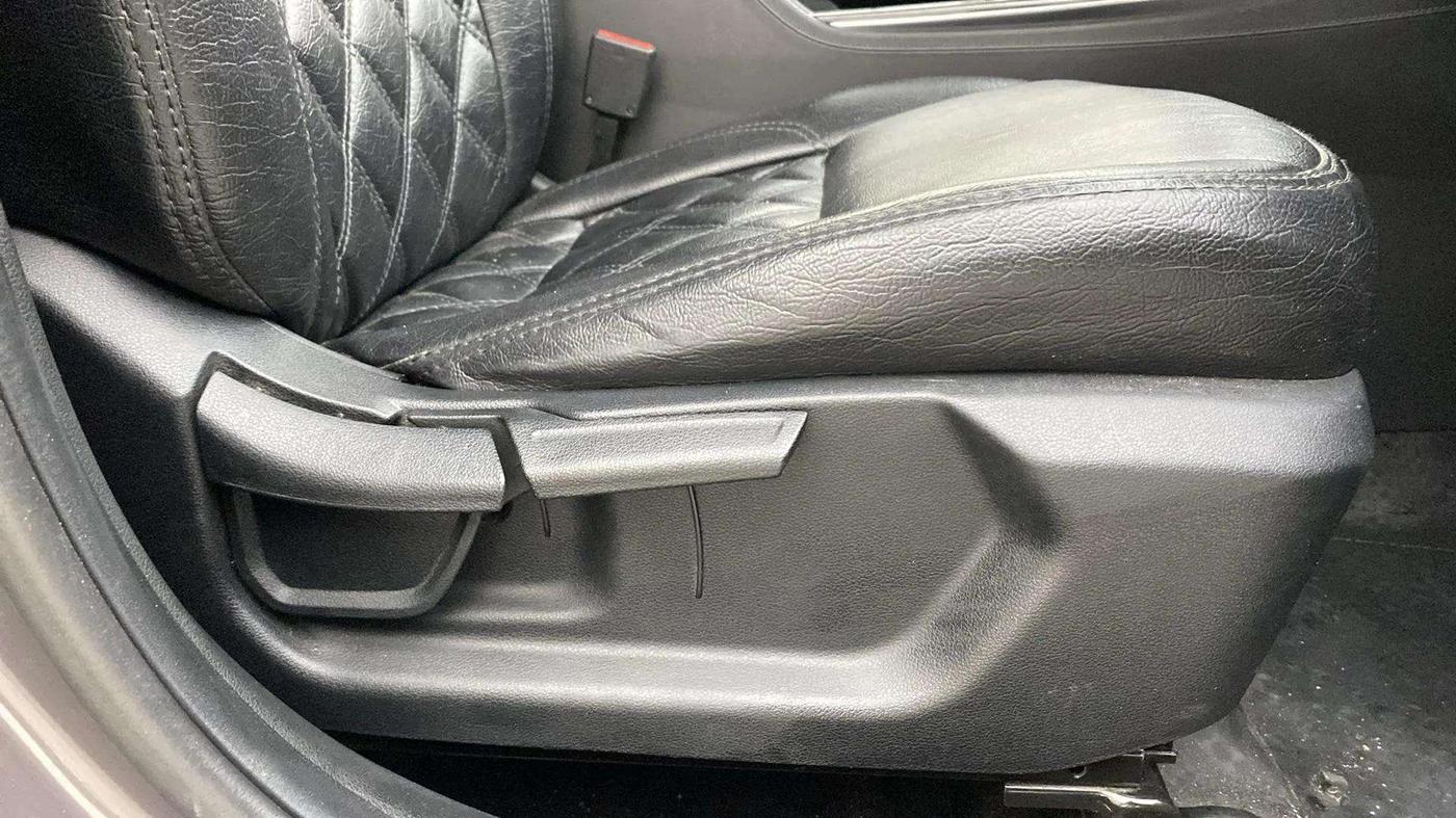 2021 Hyundai ALCAZAR PRESTIGE (O) 6STR 2.0 AT, Petrol, Automatic, 91,181 km, Driver Side Adjustment Panel